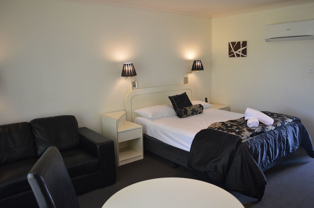 Resort Byron Islander And Conference Centre 4*