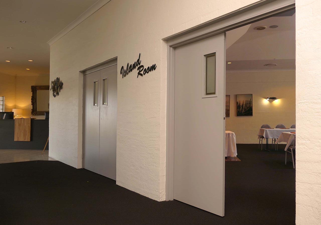 Byron Islander And Conference Centre 4*